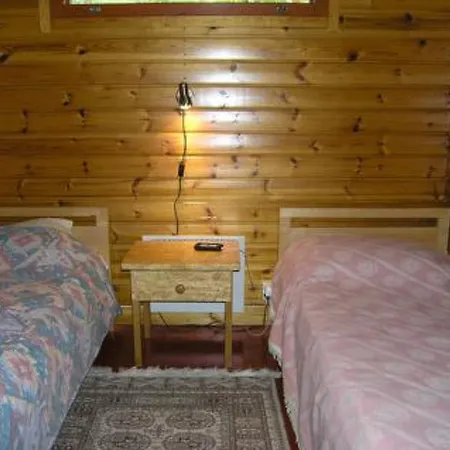 Holiday Nyppyla¤ Tatil Evi *